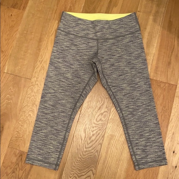 lululemon athletica Pants - Lululemon Wunder Under Crop size 8